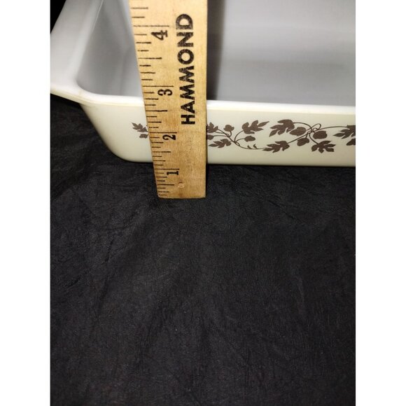 Vintage Pyrex Golden Acorn 575 B Space Saver Baking Dish, 2 Qt, - Picture 9 of 13